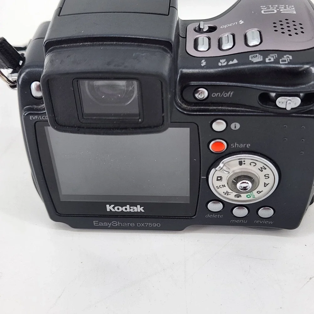 Kodak EasyShare DX7590 Digital Camera 5.0MP 10x Optical Zoom Schneider-Kreuznach